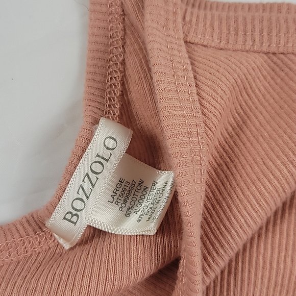 Bozzolo pink off shoulder crop top - Picture 3 of 4